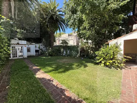 Venta Casa/PH de 5 ambientes en Martinez, con jardín, lavadero y quincho independiente
