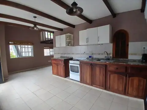 Alquila ph 5 amb con terraza y balcón SIN EXPENSAS