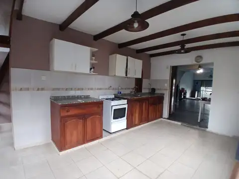 Depto Tipo Casa en Alquiler 46 años