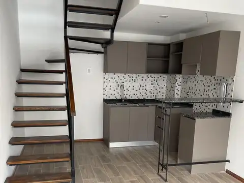 Depto Tipo Casa en Alquiler al Este
