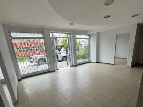 Local en Alquiler en Yerba Buena, $ 900.000