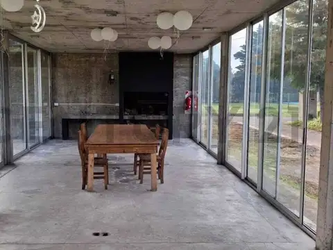 San Isidro 700, Piso 0