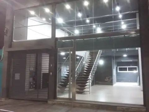 PADUA CENTRO - EXCELENTE LOCAL COMERCIAL COMO A ESTRENAR - DUEÑO DIRECTO (INMOBILIARIAS ABSTENERSE)