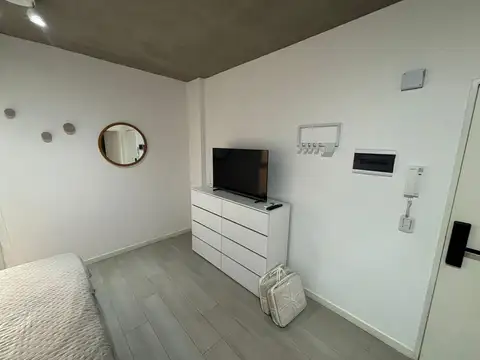 Teniente Juan Domingo Peron 4100, Piso 3