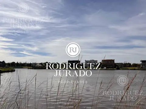 Lote En Venta Al Rio En El Naudir - Aguas Privadas