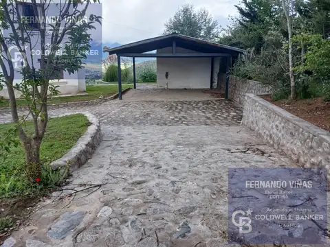 Casa 7 ambientes con 2 baños