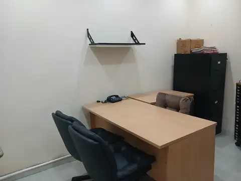 Oficina en Alquiler en Moron, $ 2.500.000