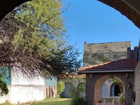 VENTA CASA 3 DORM SAN MARTIN CBA APTO DESAROLLO