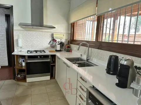 Casa en Venta en Adrogue, USD 560.000