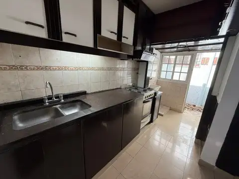 Depto Tipo Casa en Venta de 4 ambientes