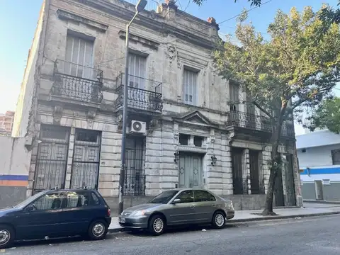 Depto Tipo Casa en Venta de 8 ambientes
