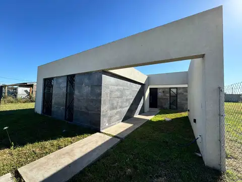 Casa en Venta en Alvear, USD 158.000