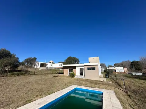 Casa en Venta con 1 cochera