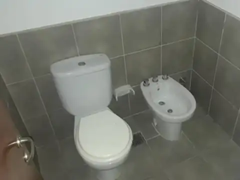 Oficina 2 ambientes con 1 baño