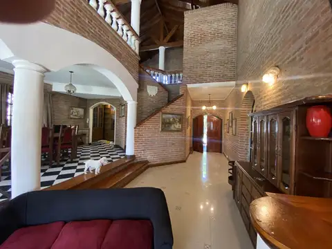 Casa en Alquiler en Don Torcuato, USD 2.200