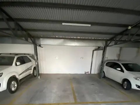 VENTA COCHERA CENTRICA
