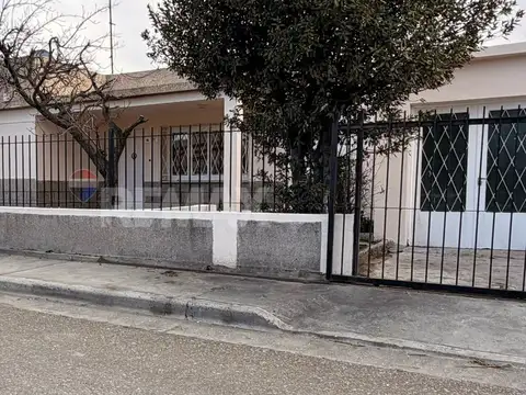 Casa 2 dormitorios, km8