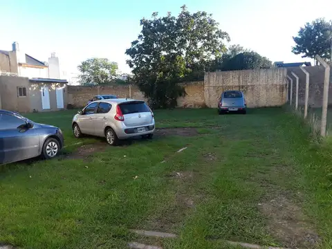 Local en Venta en Garin, USD 1.050.000