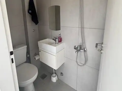 Depto Tipo Casa 4 ambientes con 2 baños