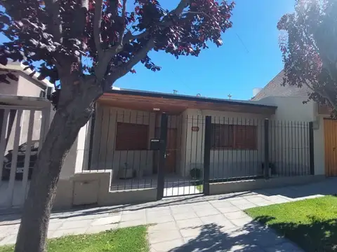 VENTA CASA DOS DORMITORIOS - GENERAL ROCA