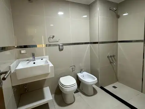 Departamento en Alquiler con 1 cocheras