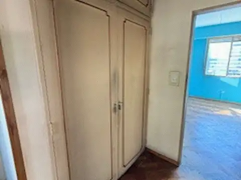 4  AMBIENTES AL FRENTE 81 M2 PARA RECICLAR  