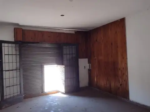 Av. Julio A. Roca 2700