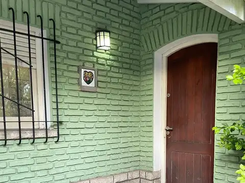 Depto Tipo Casa en Alquiler 40 años