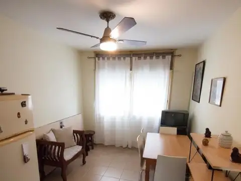Departamento Venta 2 Ambientes en Zona Historica de Moserrat - Hipolito Yrigoyen 1500