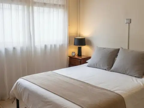 Departamento 2 ambientes Hipolito Yrigoyen Monserrat, CABA