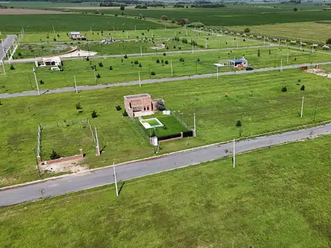 Barrio Los Pinos 4 Terrenos de 360m2 - Alvarez