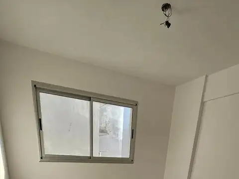 Dpto 2 amb, Piso 7°C, 48,70 m2 total, c/balcón al cfte, Vill