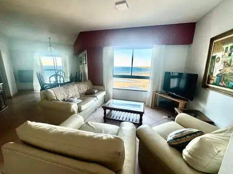 Perloti 100, Piso 7