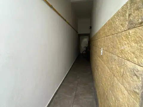 PH 3 AMB. CENTRO COMERCIAL SAN JUAN 1732  casi SAN MARTIN.