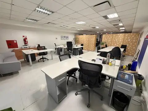 Oficina en Alquiler al Este