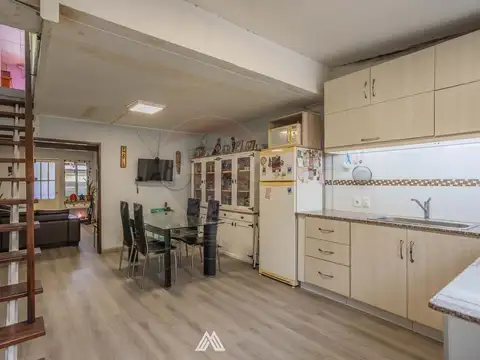 Casa 3 ambientes con 2 baños