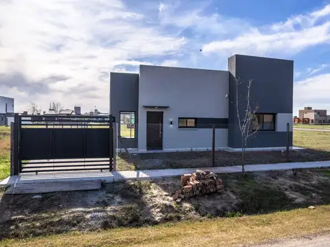 Casa en Venta en Funes Norte, USD 122.500