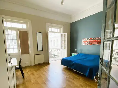 Depto Tipo Casa en Venta de 8 ambientes