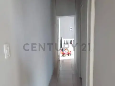 Departamento 5 ambientes con 1 baño