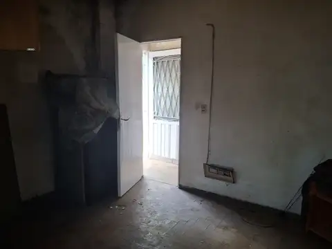Depto Tipo Casa en Venta 60 años