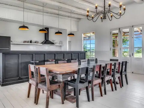 Venta Chacra de 5há con casa de 4 dormitorios
