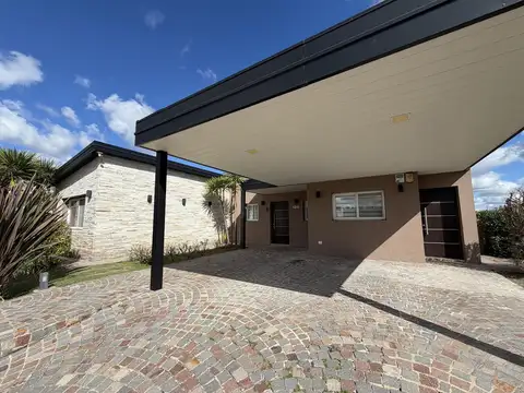 Casa en Venta en Monet Barrio Privado, USD 249.000