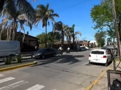 Avenida Presidente Perón e/ Independencia y José Apaolaza
