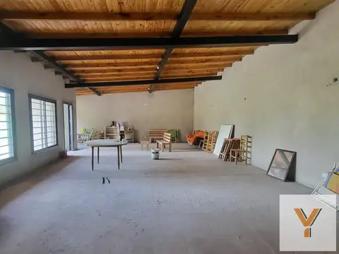Casa en venta - 1 Dormitorio 2 Baños - Cocheras - 699Mts2 - Tandil