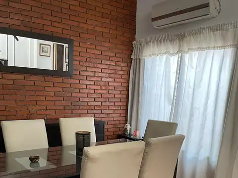 FLORESTA, Casa 4amb+hab serv y garage p/ 2 autos