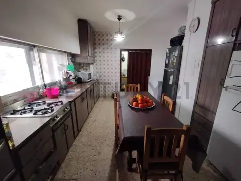 DEPARTAMENTO EN VENTA LA PLATA 3 DORMITORIOS BALCON