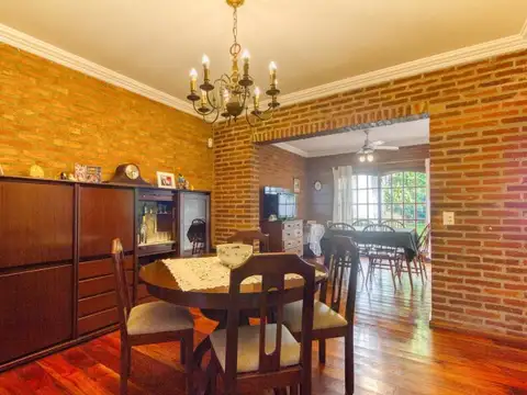 Casa en Venta en Olivos Maipu/Uzal, USD 430.000