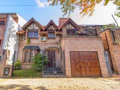 VENTA | CASA | OLIVOS | 4 DORMITORIOS Y ESCRITORIO O PLAY