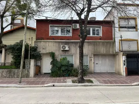 Avenida Peron  al 2000