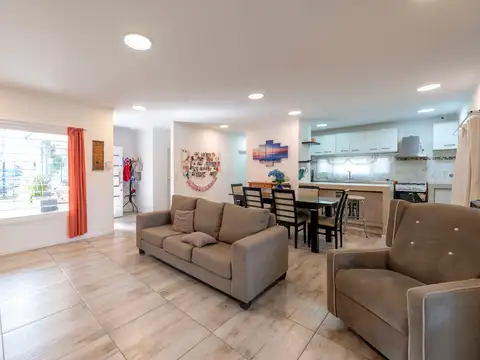 Casa en Venta en Loma Verde, USD 159.000